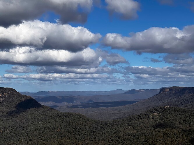 z7043352267951_323a2ac3b81a2e0a3291551a184aa95e