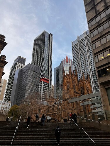 z7043352272726_0fa8a32bcb5488a3087bdf275b6fc964